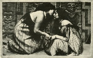The Hongi, A Maori-hilsen, c1948. av Unbekannt