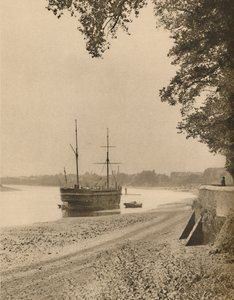 The Old Stork at Her Moorings Off Chiswick Mall, c1935. av Unbekannt