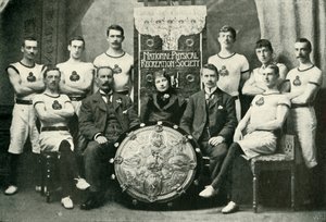 Teamet til Aberdeen Gymnasts, vinnere av N.P.R.S. Challenge Shield, 1902. av Unbekannt