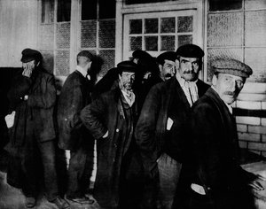 De arbeidsledige og arbeidsledige, c1911, 1911 av Unbekannt