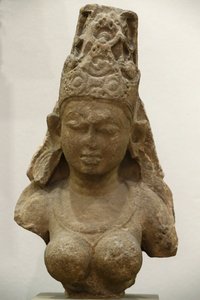 Victoria og Albert-museet. Alv. 800-900. Pratihara-perioden. sandstein. Sentral-India (Madhya Pradesh). Storbritannia av Unbekannt