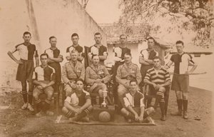 Young Soldiers Football Team i den første bataljonen, The Queens Own Royal West Kent Regiment. P av Unbekannt