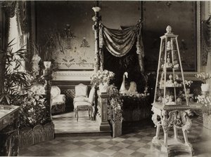 Utstillingen av Russian Imperial Familys Fabergé-samlingen på Dervis Mansion i St. Pete av Unbekannt