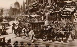 Deres Majesteter Sølvjubileum 1910-1935. Foredragsholderen trener i den kongelige prosesjon av Unbekannt