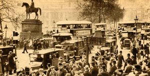 Trafikk på Trafalgar Square, London, 1933. av Unbekannt