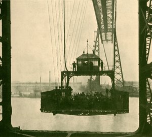 Traveling Car, Transporter Bridge, Middlesborough, c1930. av Unbekannt