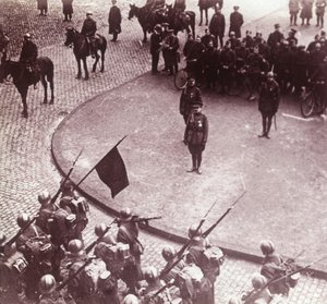 Tropper marsjerte, Aachen, Tyskland, c1914-c1918 av Unbekannt