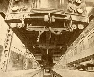 Under undergrunnen: Beneath a District Railway Electric Car, 1930. av Unbekannt