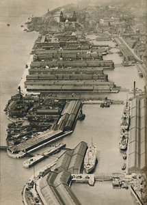 Fartøyer seiler fra Liverpool til havner over hele verden, fra elven Mersey, 1936 av Unbekannt