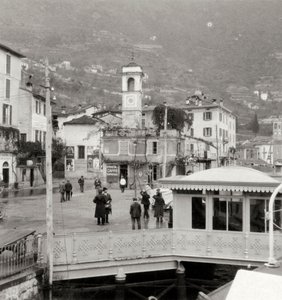 Utsikt over Moltrasio ved bredden av Comosjøen, Italia, 1900-tallet av Unbekannt