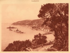 Utsikt over byen og Roadstead, Villefranche, 1930. av Unbekannt