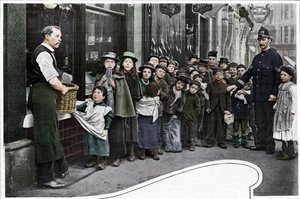 Venter på matpakker, Cheapside, c1903 1903 av Unbekannt