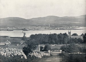 Warrenpoint - Fra Omeath, på motsatt side av Carlingford Lough, 1895 av Unbekannt