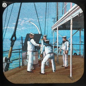 Jobber en 3-pund -- H.M.S. Blake, ca 1900. av Unbekannt