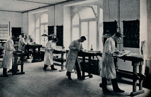 Workshop of the Arts and Crafts Technical School, Flensburg, Tyskland. c1908 av Unbekannt