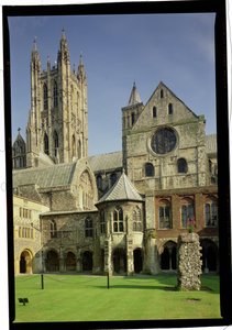 Utvendig utsikt over Canterbury Cathedral, Kent av Unbekannt Unbekannt