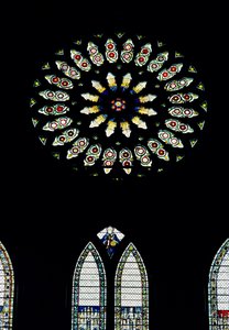 Marigold-vindu eller St.Catherines-vindu, ca. 1515. De røde og hvite rosene minnes foreningen av husene York og Lancaster ved Henry VIIs ekteskap. av Unbekannt Unbekannt