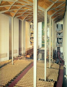 Utsikt over skipet, Coventry Cathedral av Unbekannt Unbekannt