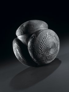 Utskåret ball fra Glass Hill, Towie, Aberdeenshire, neolitisk, ca. 3000 f.Kr. av Unbekannt