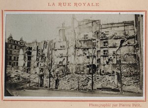 Commune de Paris (1871): utsikt over ruinene på Rue Royale i Paris i mai 1871. Fotografi av Pierre Pepetit. Trykk på papp, Dim. 9x5,4 cm av Unbekannt