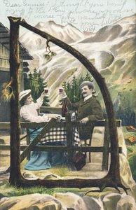 D: En mann og en kvinne som sitter ved et bord foran en fjellhytte klirrer i glass, et glass vin i hendene - Alfabettegn Ref Th. E., L. Theochrom - Serie 994. Theodor Eisman, forlegger, Leipzig av Unbekannt