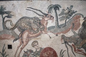 Detalj av den store jaktmosaikken. En leopard som angriper en gaselle. 3. - 4. århundre. Roman Villa of the Casale, Sicilia. UNESCO nettsted.