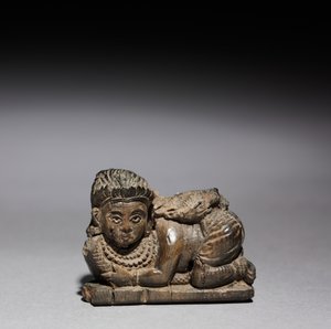 Figur av en hukende kvinne, 900-800 f.Kr av Unbekannt