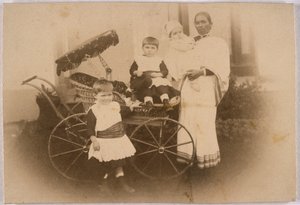 Indisk ayah med sine europeiske anklager, ca 1870 av Unbekannt