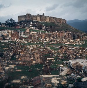 Det osmanske slottet i Ayasuluk, Selcuk, Izmir-provinsen, Tyrkia av Benjamin Baud
