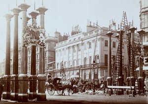 Park Lane blir dekorert for dronning Victorias diamantjubileum av Unbekannt