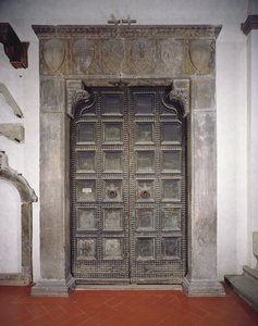 Portal for skredder- og draperlaugene (stein) av Unbekannt