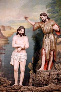 Saint Francis kirke. Kristi dåp av døperen Johannes i vannet i elven Jordan. Evora. Portugal. av Benjamin Baud