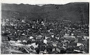 Serbia, Monastir: generell utsikt over byen, Monastir kalles desormais Bitola og ligger i Macedoine - Postkort 1914-1918 av William M. Timlin
