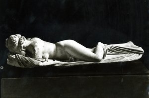 Sovende Hermafroditt (marmor) (s/hvitt bilde) av Unbekannt
