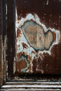 Tidsmerker. Abstrakt kunst som viser former som et vitne om at tiden går. Spor på tre. Fotografi av Michel Lunardelli. av Unbekannt