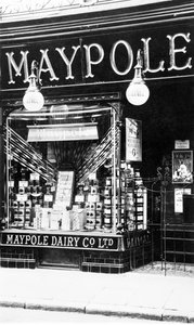 Storbritannia: Maypole Dairy Shop i Bank Street av Unbekannt