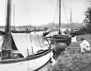 Storbritannia: Yachts and River Craft på Wroxham Broad. Norfolk Broads, av Unbekannt