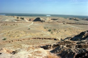 Utsikt over Ziggurat, bygget av Elaminte-kongen Untash-Gal (1265-46 f.Kr.) (bilde) av Unbekannt