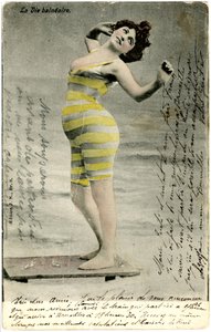 Kvinne i badedrakter, ca. tidlig på 1900-tallet (postkort) av David Mosé