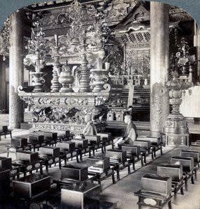 Buddhistiske prester i Ikegami-tempelet, Omori, Japan, 1904. av Underwood and Underwood