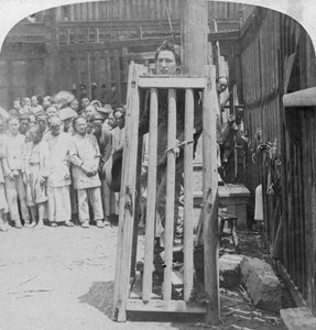 En av Kinas forferdelige metoder for dødsstraff, Shanghai, Kina, 1900