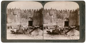 Damaskus-porten, den nordlige inngangen til Jerusalem, Palestina, 1896. av Underwood and Underwood