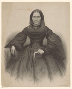 Portrett av en ukjent kvinne i en svart kjole av Unknown