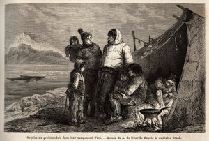 En grønlandsk inuittfamilie i sin sommerskinnleir. Gravering for å illustrere reisen til det frie havet på den arktiske polen, av Doctor Hayes, kirurg ved United States Navy, i 1860-1862, publisert i "Le tour du monde, nouveau journal des voyages", rediger av Unknown artist