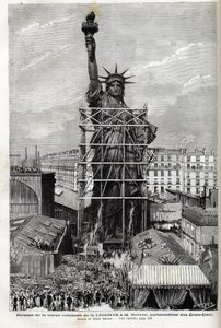 Frankrike, Paris, gir Frihetsgudinnen til USAs ambassadør - Pakking av statuen av Liberte laget av Frederic Auguste Bartholdi (1834-1904) i stillas for å transportere den fra Paris til Amerika av Unknown artist