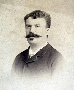 Portrett av Guy de Maupassant av Unknown artist