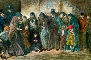 Fattigdom i London ved døren til et krisesenter Fattige og sultne familier står i kø foran et hjem. Gravering fra 1869. Privat samling av Unknown artist