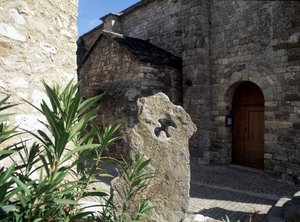 Cathars minnemonument i Minerve i Herault. av Unknown artist
