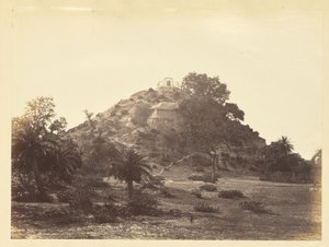 [Hytte i en åsside, India] av Unknown artist