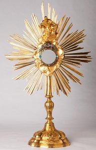 Monstranse. Vermeil, diamanter, falske smykker med statue Gud Faderen (Dieu le Père). 18. århundre. av Unknown artist